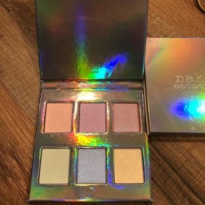 Naked cosmetics pastel highlights